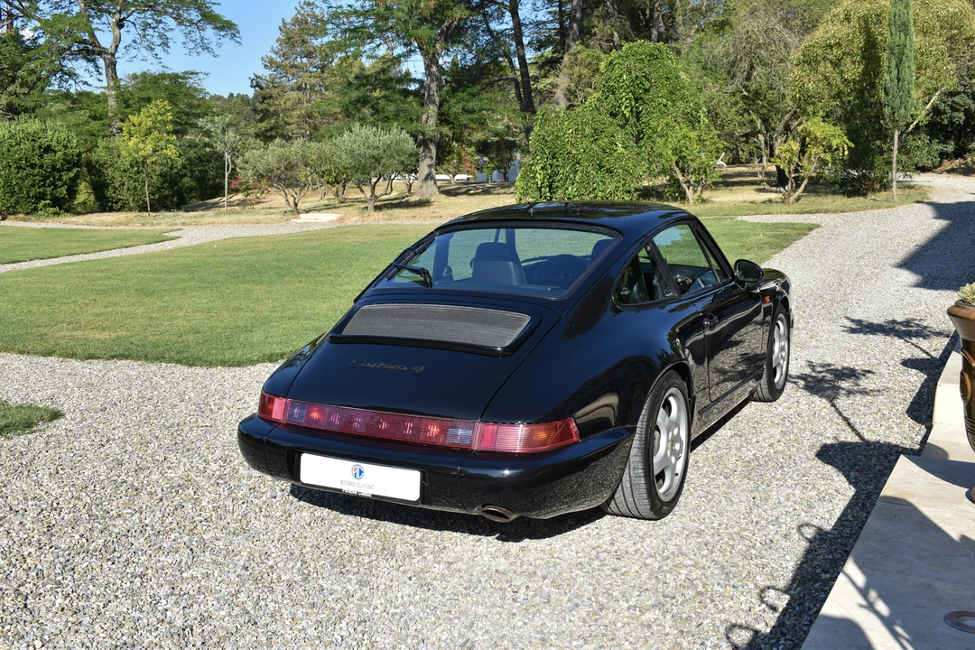 1991 Porsche 964 Carrera 4 - Image 4 of 31