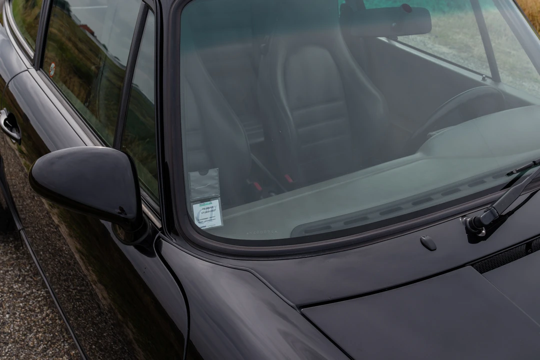 1991 Porsche 964 Carrera 4 - Image 24 of 31