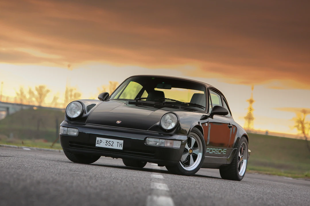 1991 Porsche 964 Carrera 4 - Image 10 of 31