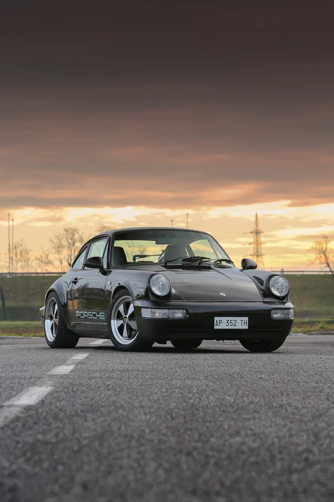 1991 Porsche 964 Carrera 4 - Image 11 of 31