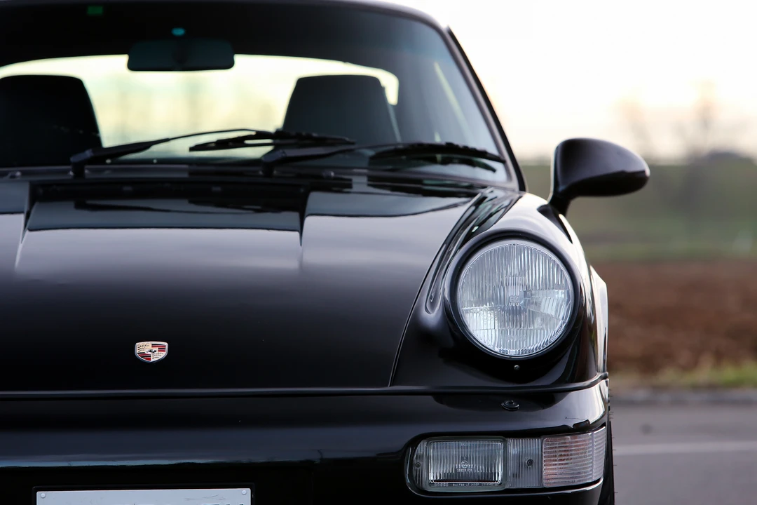 1991 Porsche 964 Carrera 4 - Image 14 of 31