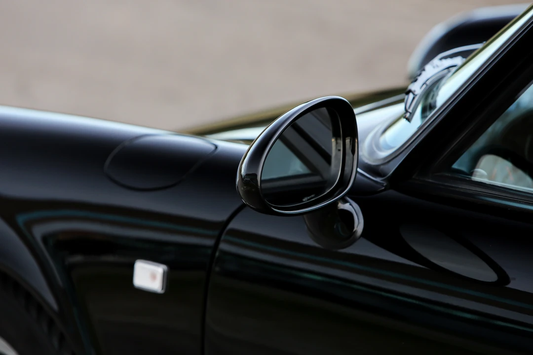1991 Porsche 964 Carrera 4 - Image 17 of 31