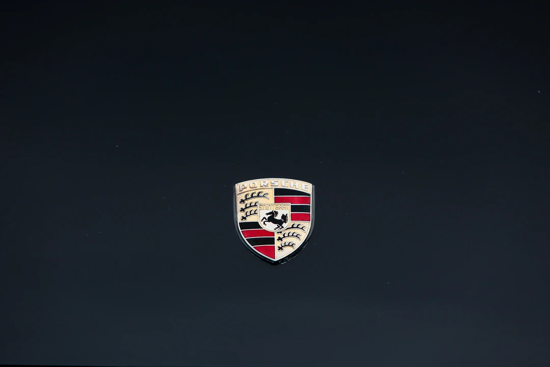 1991 Porsche 964 Carrera 4 - Image 18 of 31