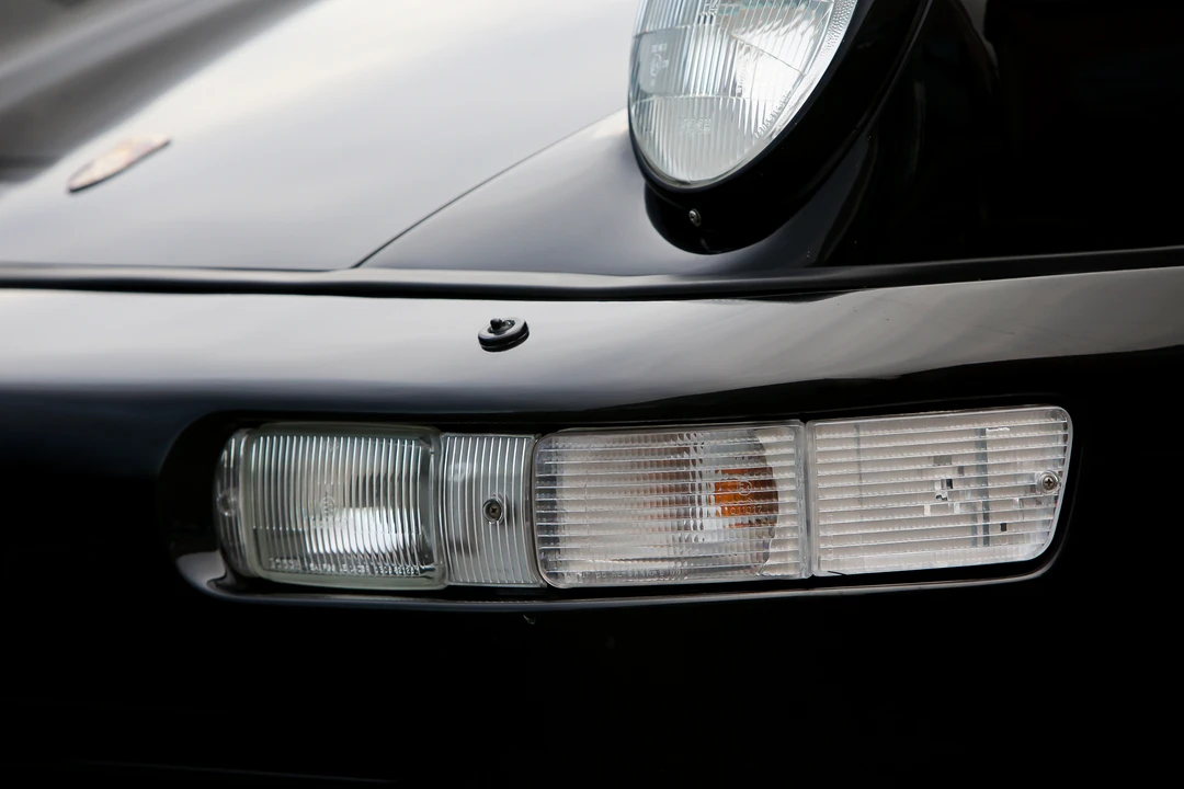 1991 Porsche 964 Carrera 4 - Image 21 of 31