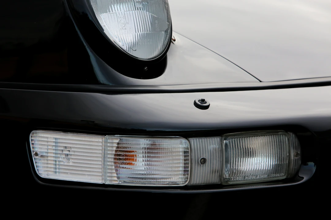 1991 Porsche 964 Carrera 4 - Image 22 of 31