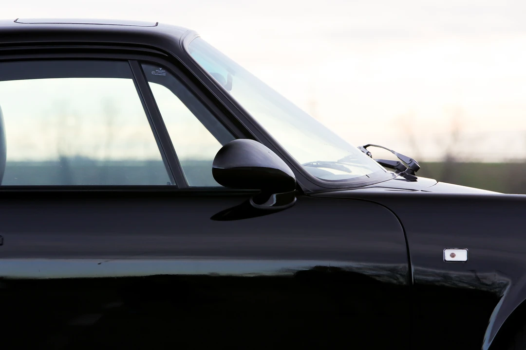 1991 Porsche 964 Carrera 4 - Image 29 of 31