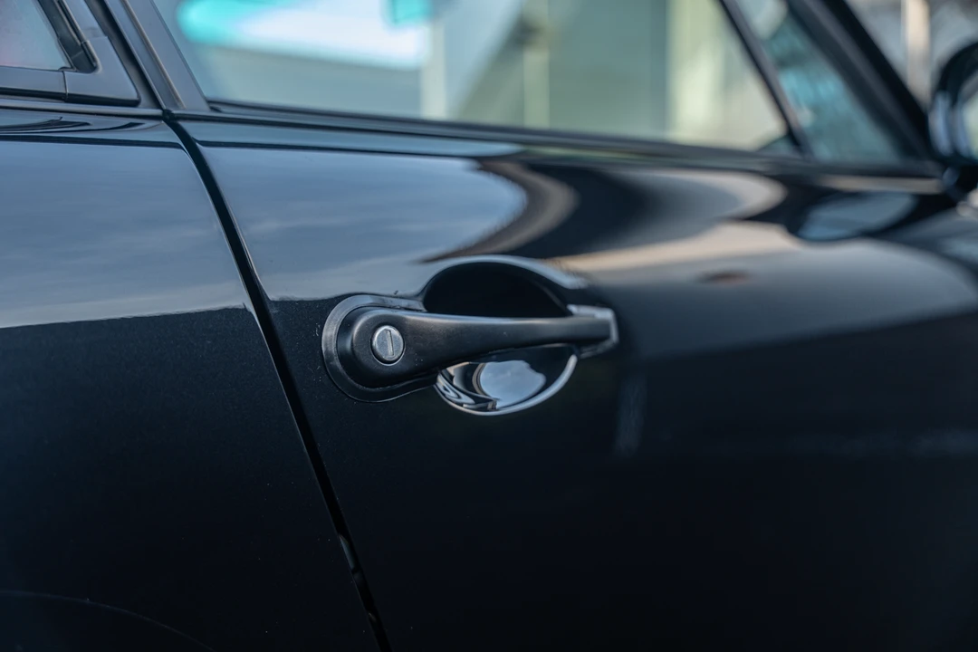 1991 Porsche 964 Turbo - Image 28 of 31