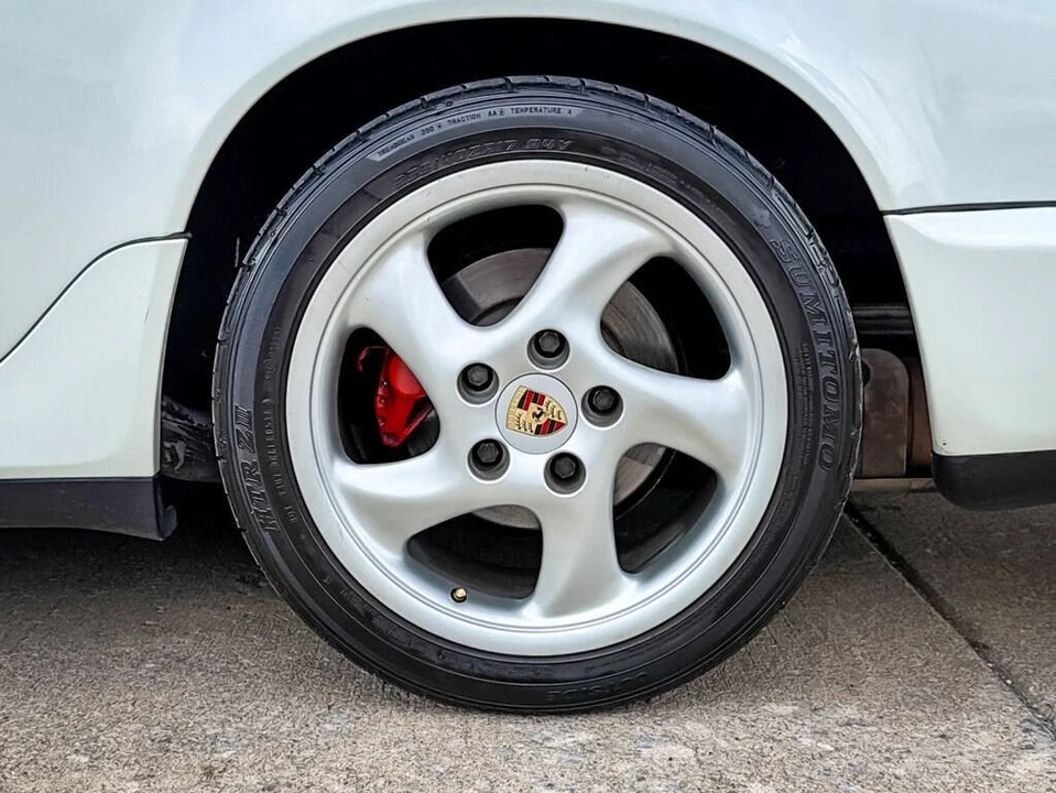 1991 Porsche 964 Carrera - Image 8 of 31