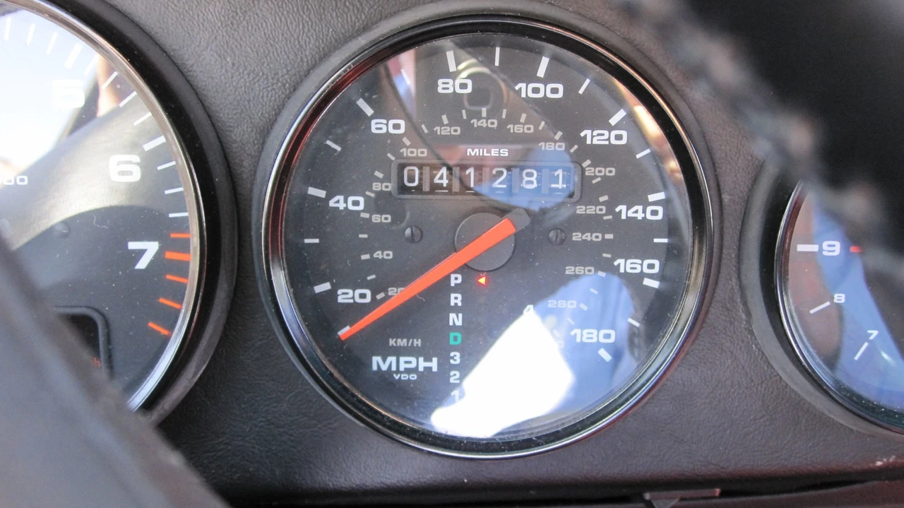 1991 Porsche 964 Carrera - Image 9 of 24