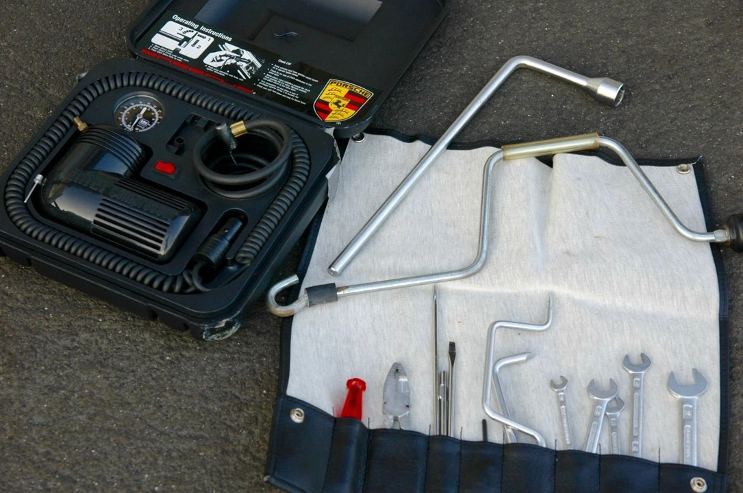 1991 Porsche 964 Carrera - Image 24 of 24