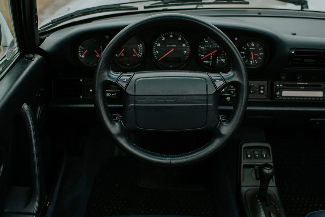 1991 Porsche 964 Carrera - Image 24 of 31
