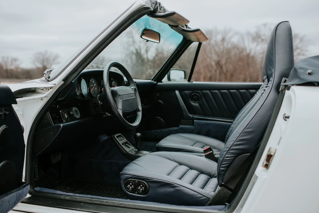 1991 Porsche 964 Carrera - Image 26 of 31