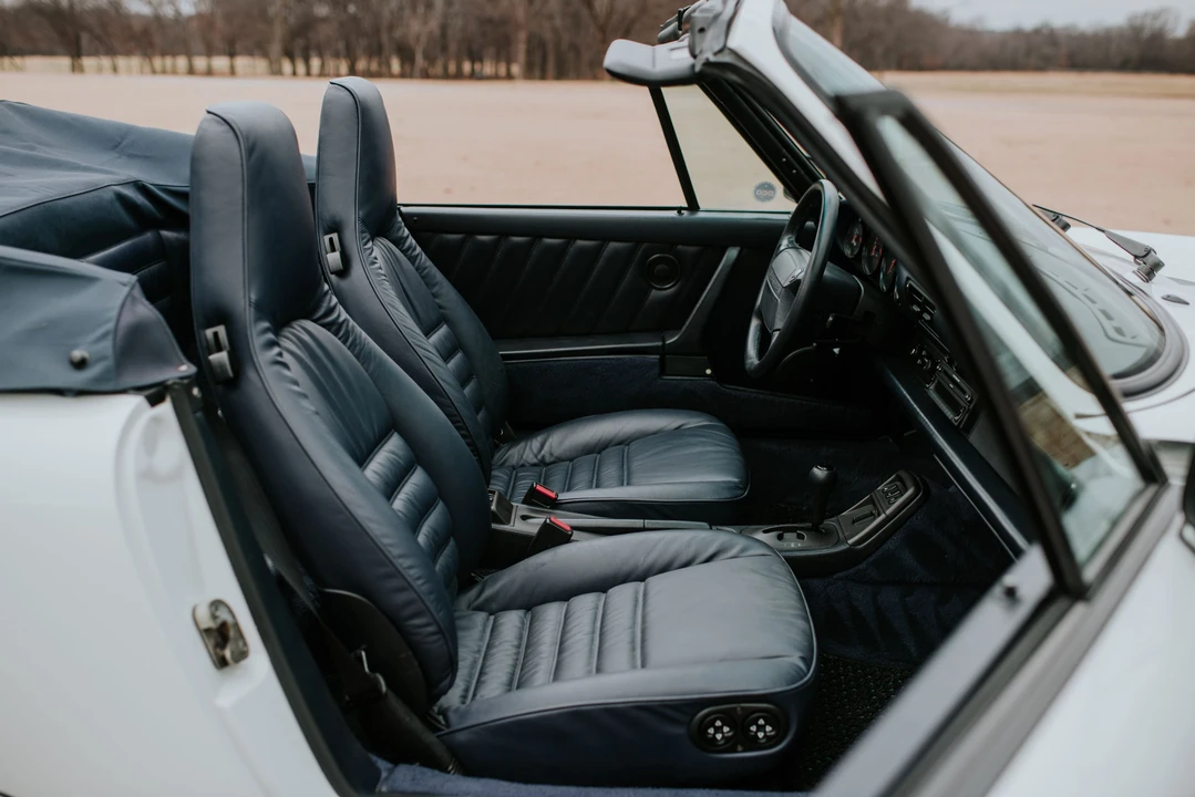 1991 Porsche 964 Carrera - Image 13 of 31