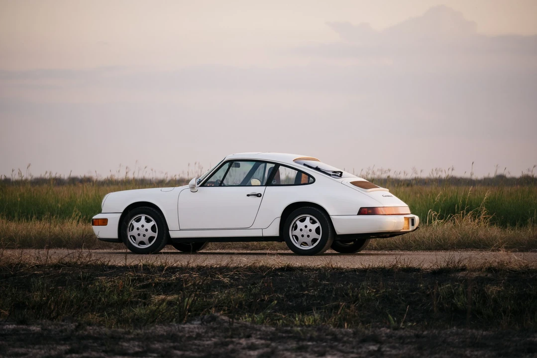 1991 Porsche 964 Carrera - Image 13 of 31