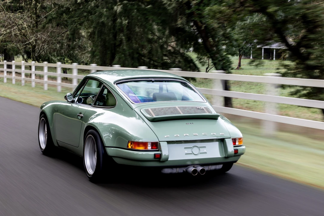 1991 Porsche Reimagined by Singer - Image 10 of 31