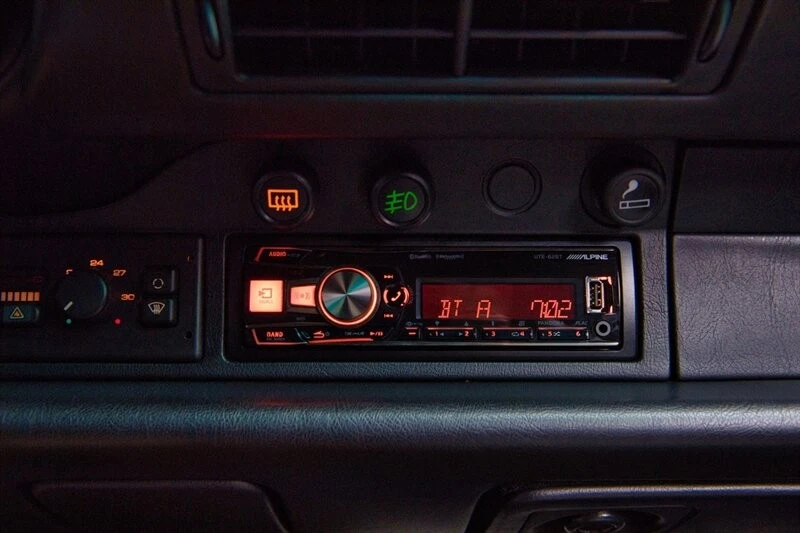 1991 Porsche 964 Carrera 4 - Image 30 of 31