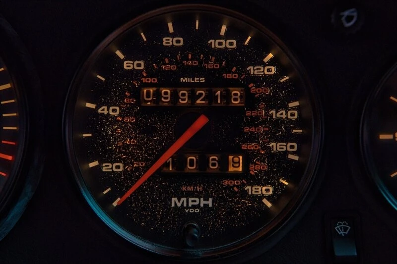 1991 Porsche 964 Carrera 4 - Image 28 of 31