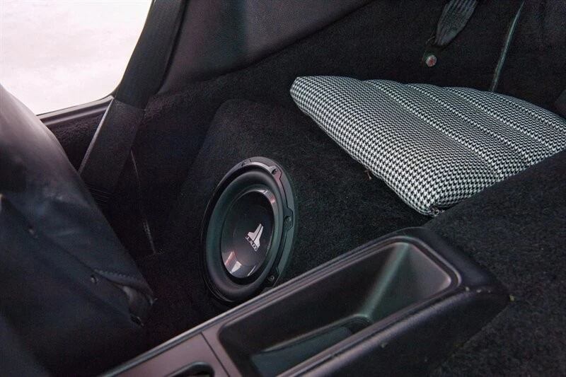 1991 Porsche 964 Carrera 4 - Image 24 of 31