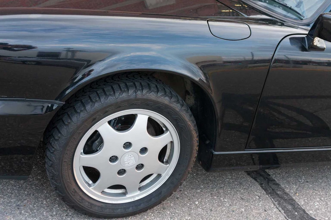 1991 Porsche 964 Carrera 4 - Image 21 of 31