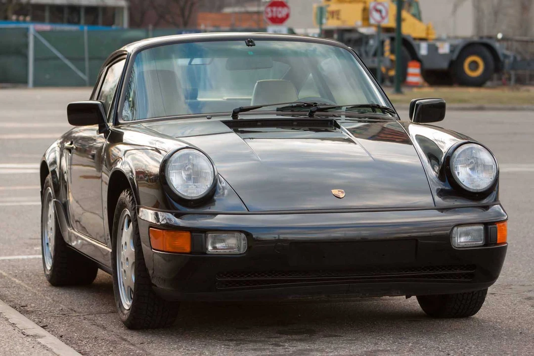 1991 Porsche 964 Carrera 4 - Image 10 of 31