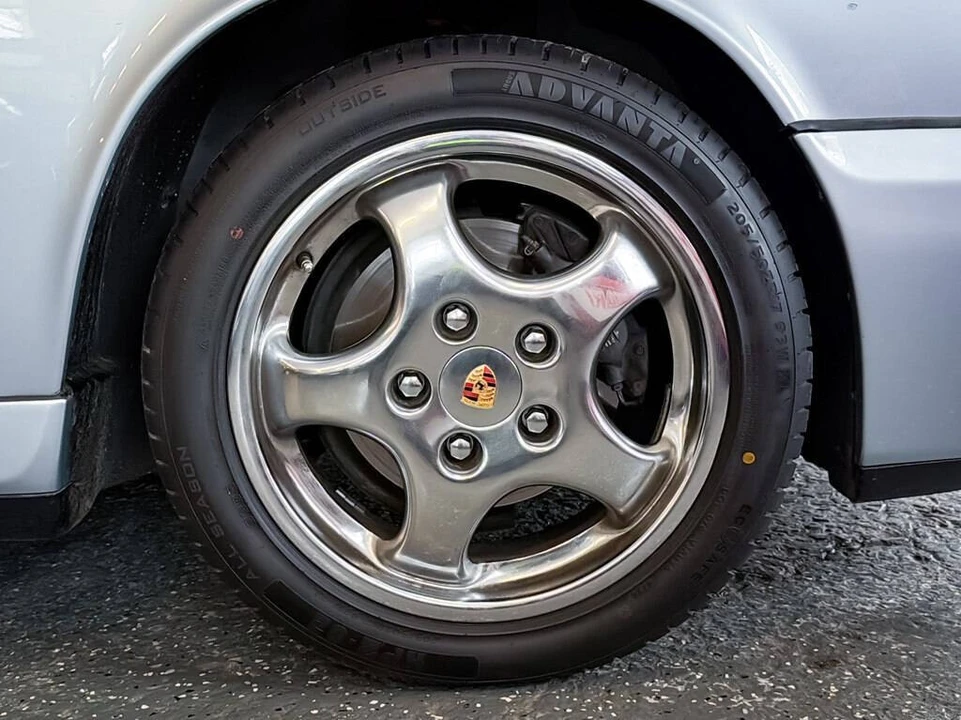 1991 Porsche 964 Carrera 4 - Image 12 of 21