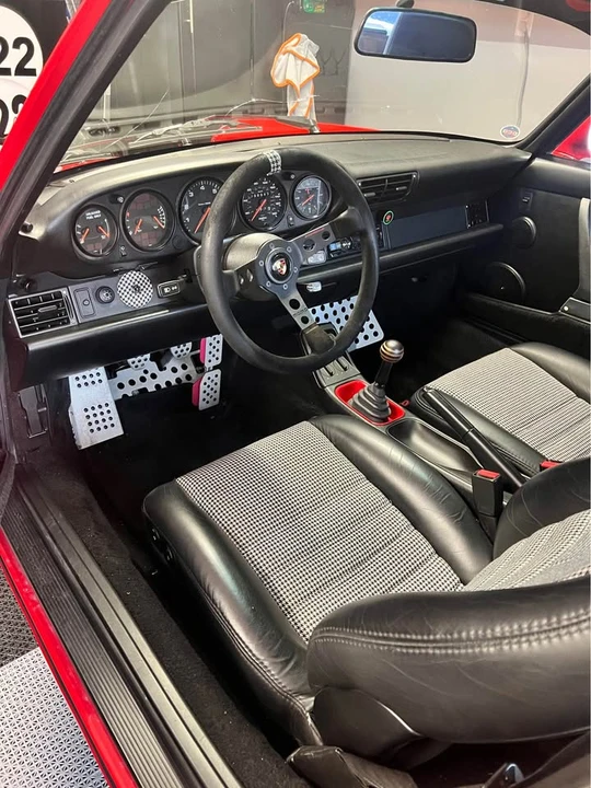 1991 Porsche 964 Carrera 4 - Image 6 of 14