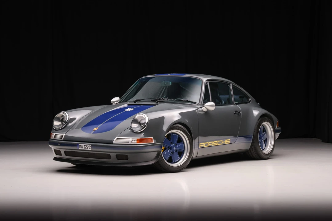 1991 Porsche 964 Carrera 4 - Image 2 of 31