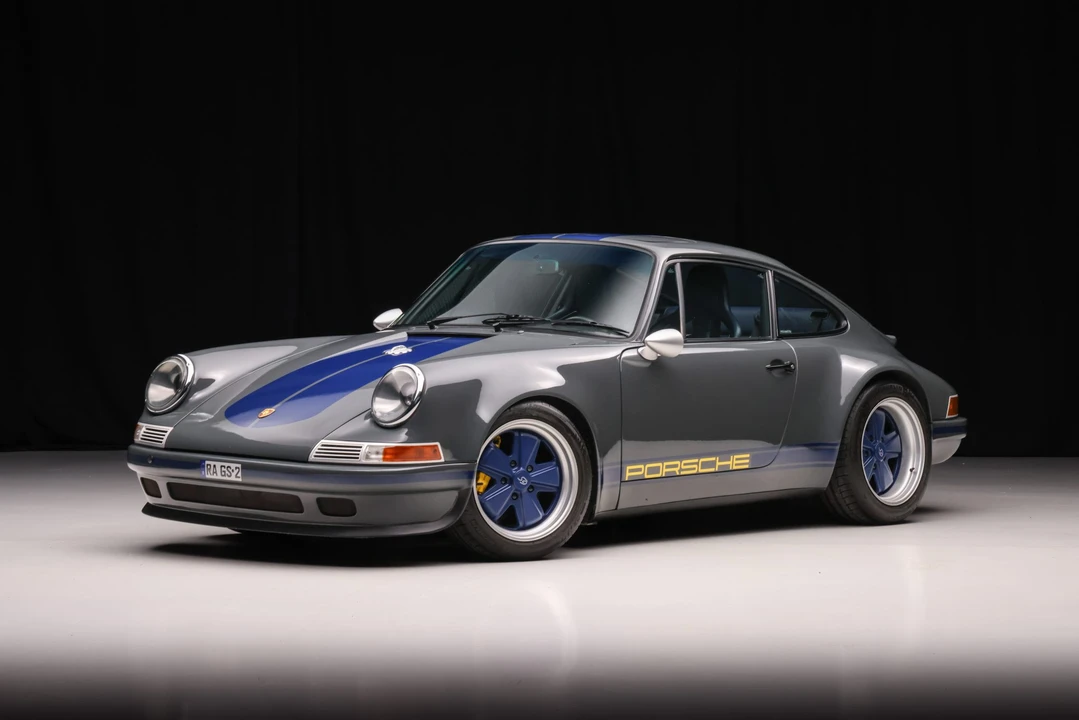 1991 Porsche 964 Carrera 4 - Image 4 of 31