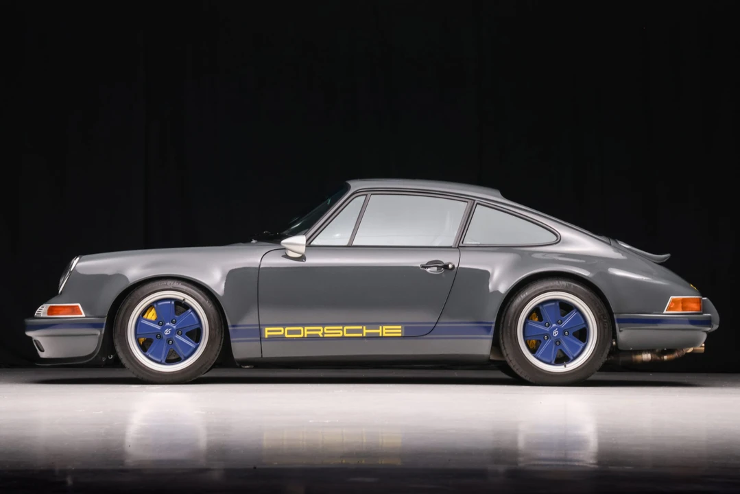 1991 Porsche 964 Carrera 4 - Image 7 of 31