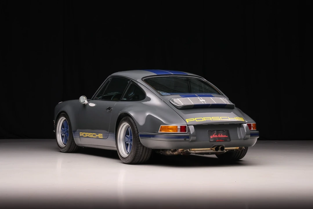 1991 Porsche 964 Carrera 4 - Image 8 of 31