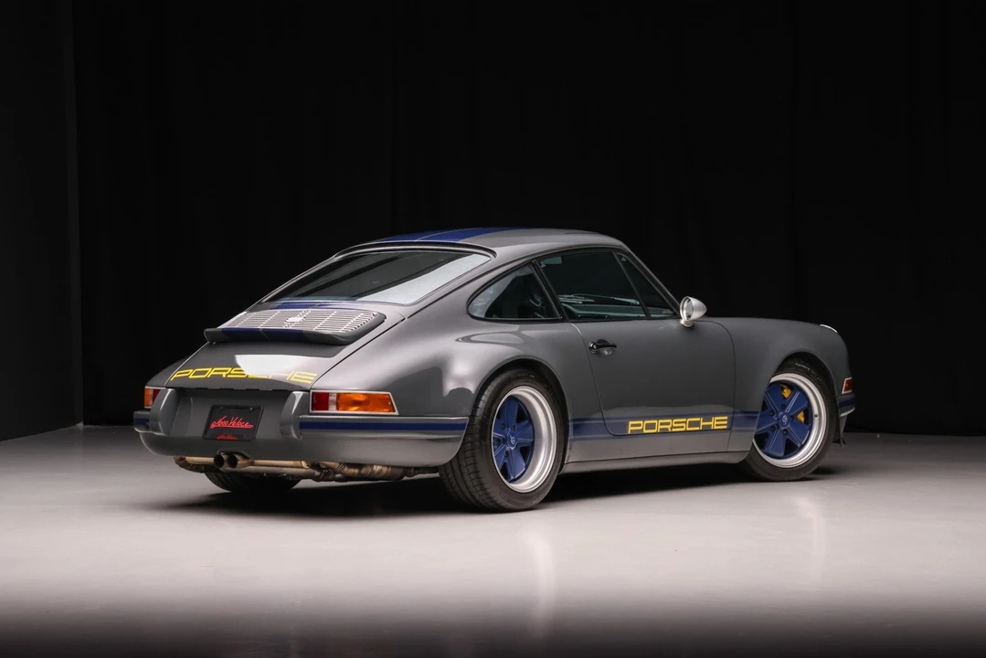 1991 Porsche 964 Carrera 4 - Image 14 of 31