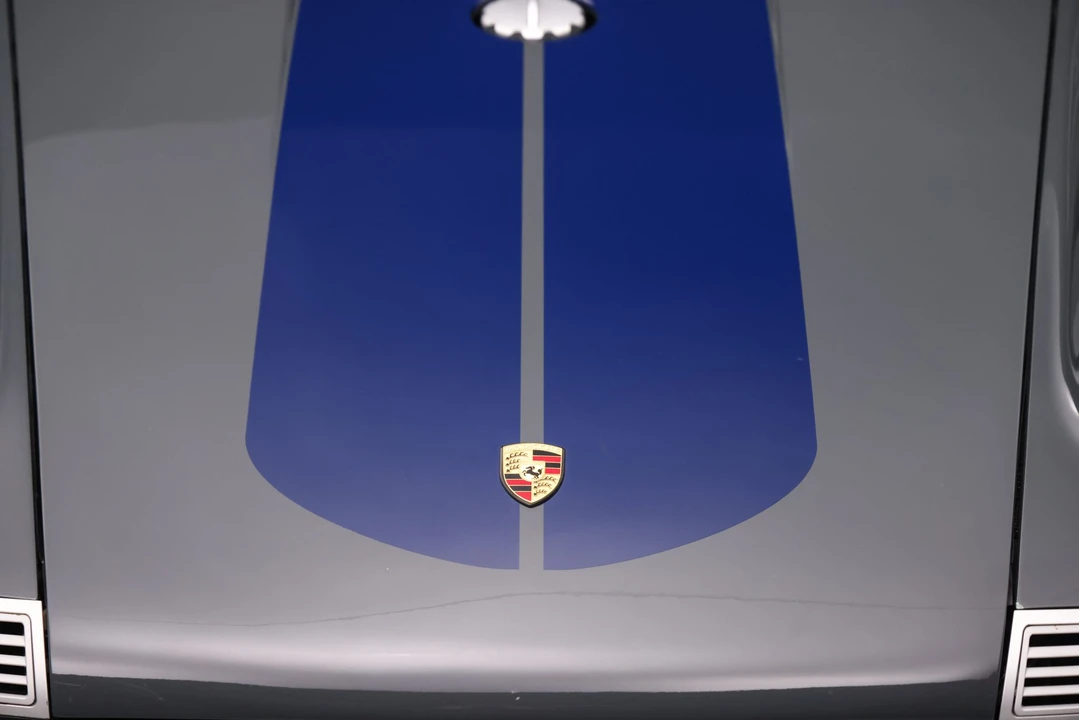1991 Porsche 964 Carrera 4 - Image 27 of 31