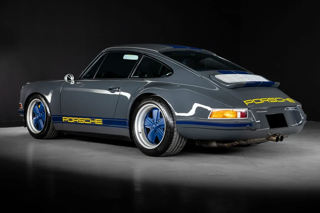 1991 Porsche 964 Carrera 4 - Image 5 of 6