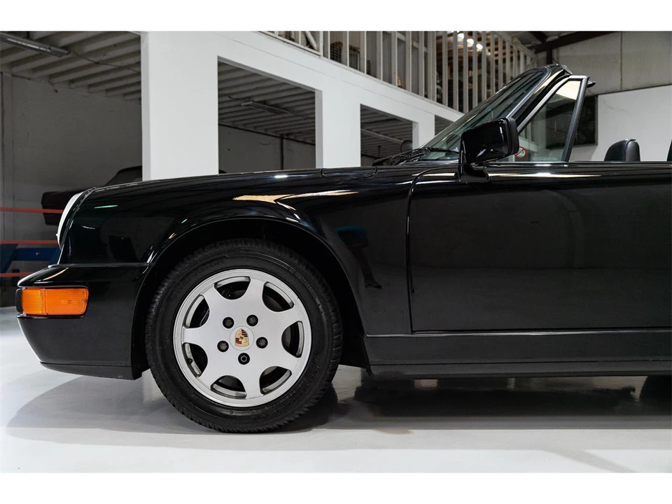 1991 Porsche 964 Carrera 4 - Image 10 of 31