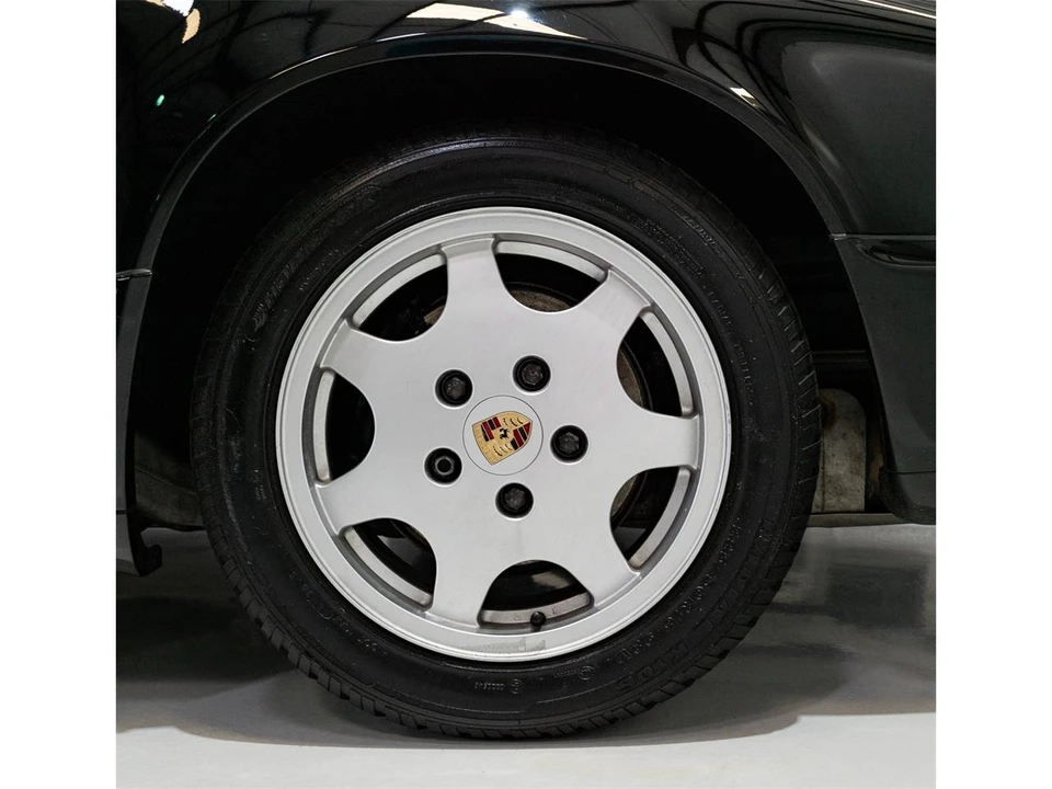 1991 Porsche 964 Carrera 4 - Image 13 of 31