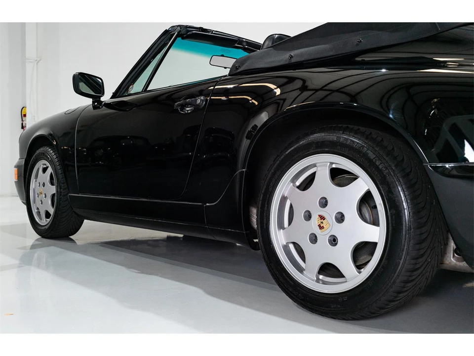1991 Porsche 964 Carrera 4 - Image 22 of 31
