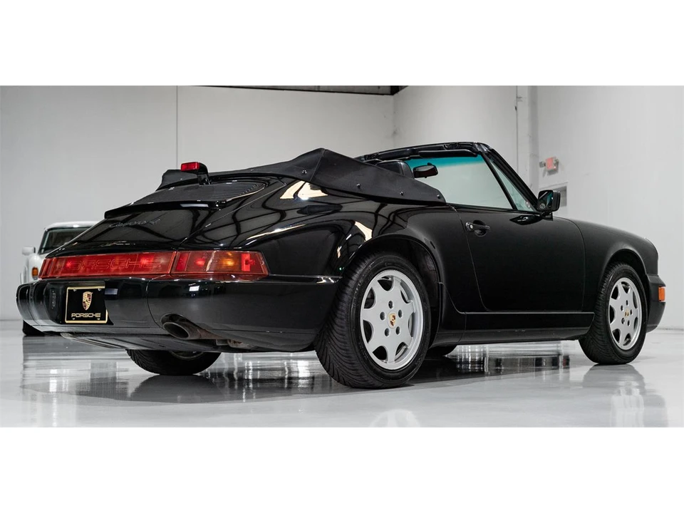 1991 Porsche 964 Carrera 4 - Image 25 of 31