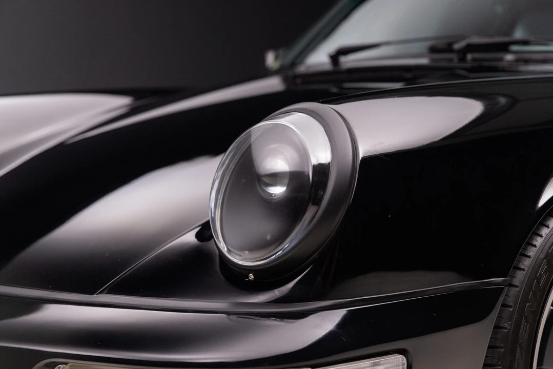 1991 Porsche 964 Carrera 4 - Image 17 of 31