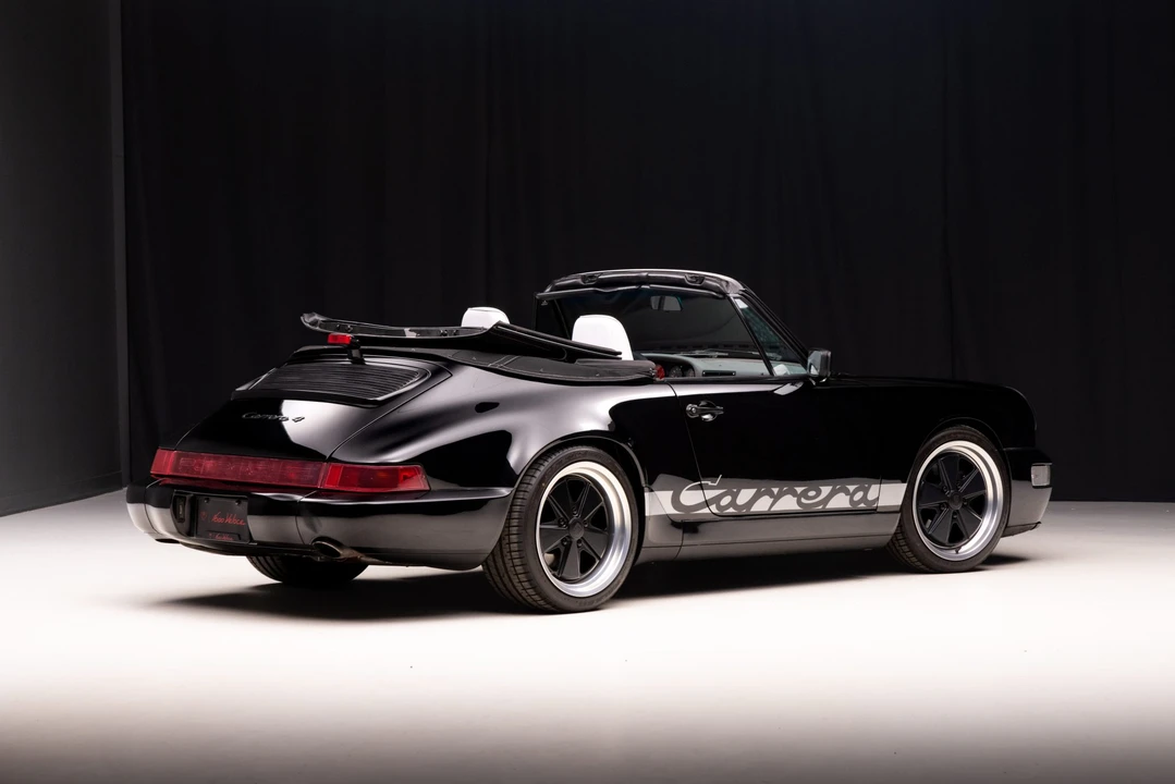 1991 Porsche 964 Carrera 4 - Image 9 of 31