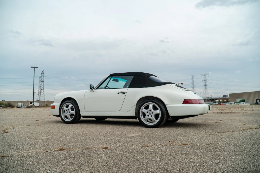 1991 Porsche 964 Carrera 4 - Image 9 of 31