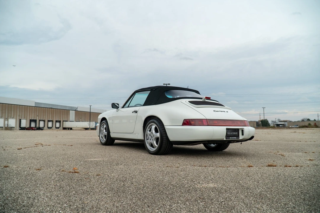 1991 Porsche 964 Carrera 4 - Image 10 of 31