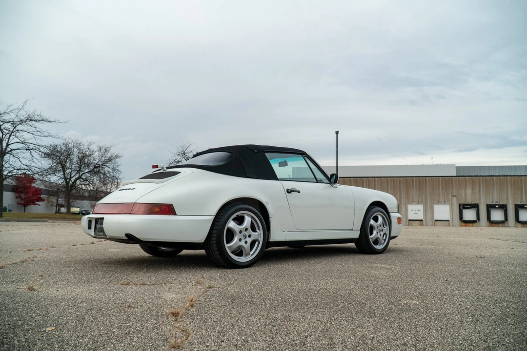 1991 Porsche 964 Carrera 4 - Image 14 of 31