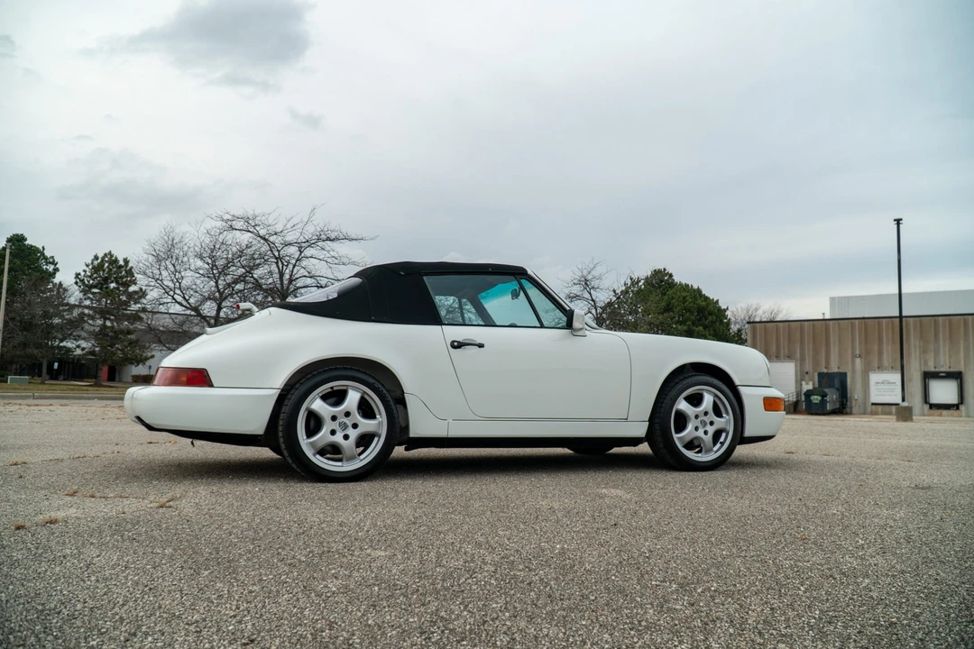 1991 Porsche 964 Carrera 4 - Image 15 of 31