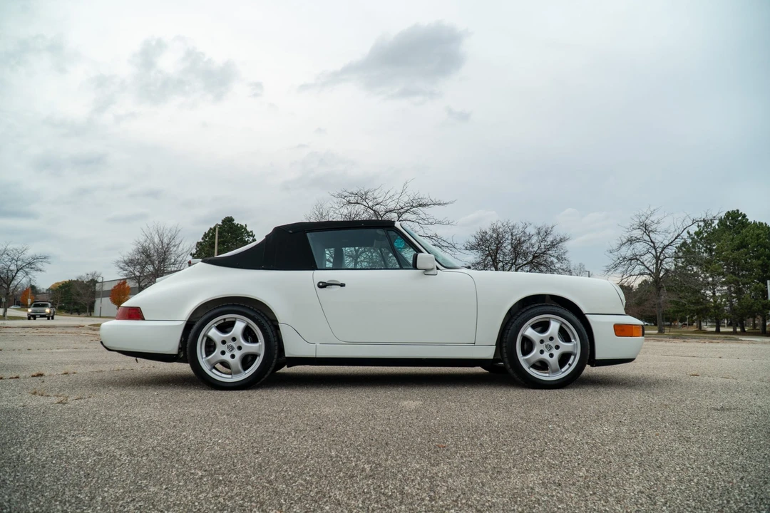 1991 Porsche 964 Carrera 4 - Image 16 of 31