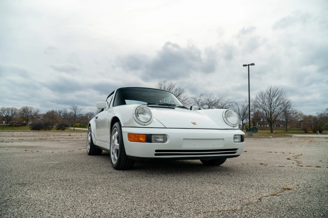 1991 Porsche 964 Carrera 4 - Image 22 of 31