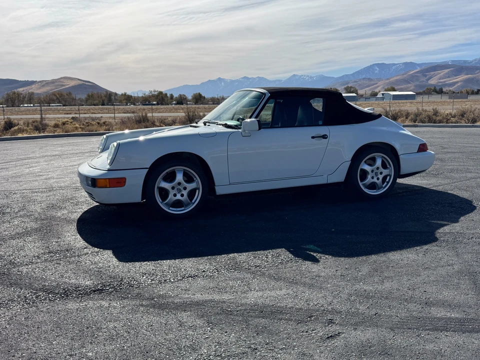 1991 Porsche 964 Carrera 4 - Image 10 of 31