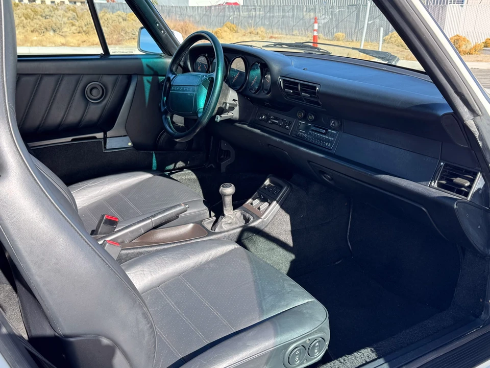 1991 Porsche 964 Carrera 4 - Image 23 of 31