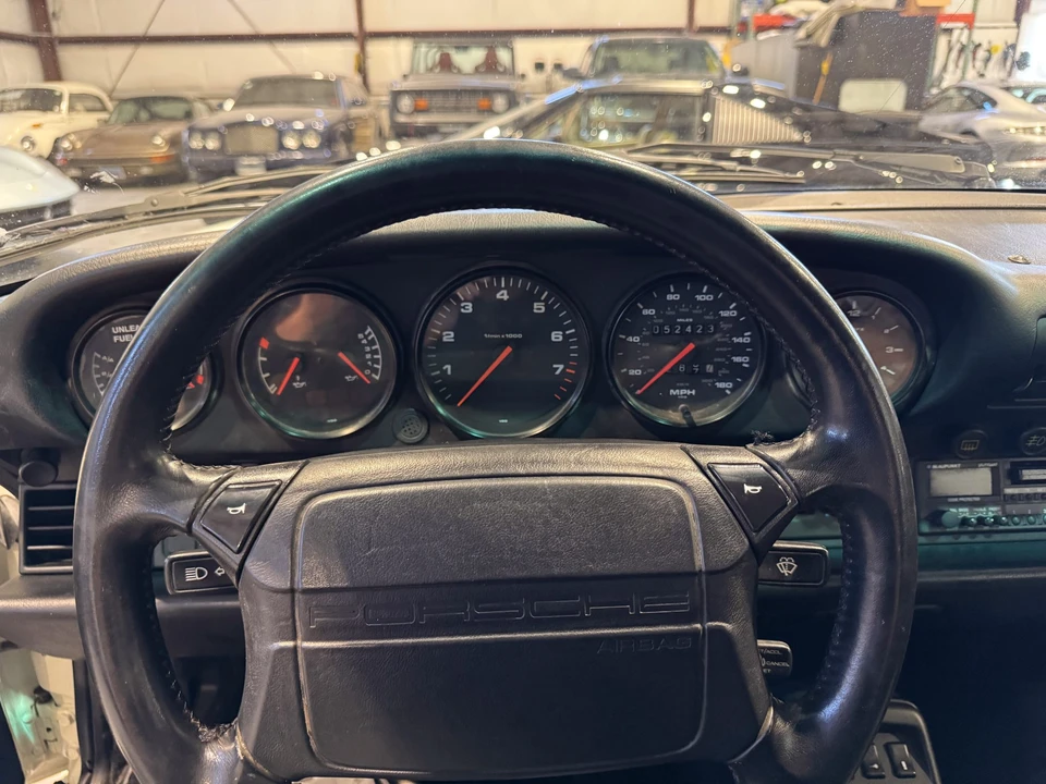 1991 Porsche 964 Carrera 4 - Image 28 of 31