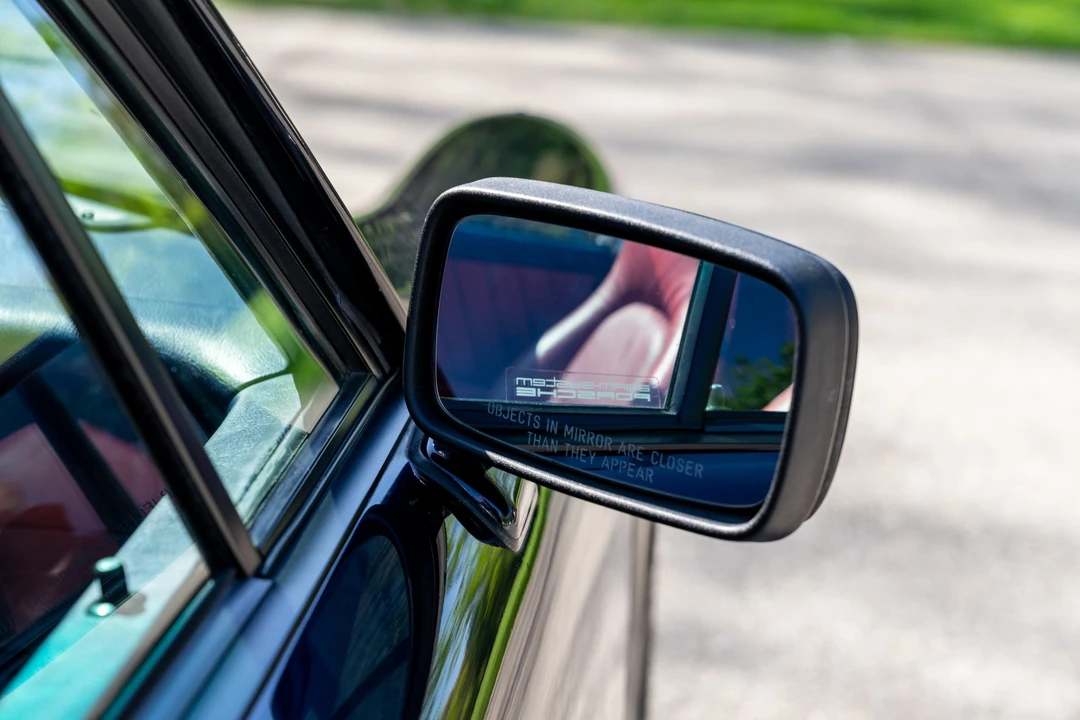 1991 Porsche 964 Carrera 4 - Image 27 of 31