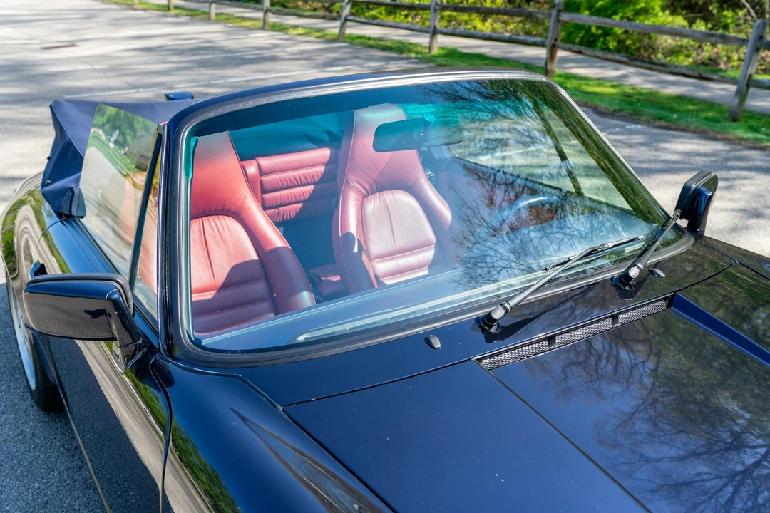 1991 Porsche 964 Carrera 4 - Image 28 of 31